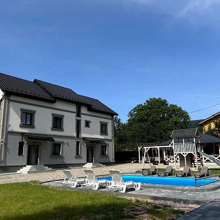 Margo Hotell Jaremtsje Eksteriør bilde